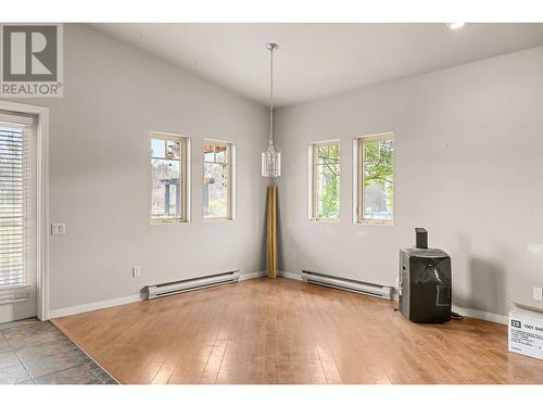 3830 Casorso Road, Kelowna, BC - Indoor Photo Showing Other Room