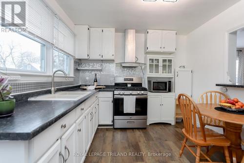 468 Salisbury Street, London, ON - Indoor Photo Showing Kitchen