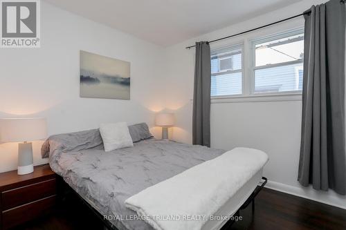 468 Salisbury Street, London, ON - Indoor Photo Showing Bedroom