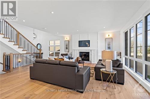 317 Westhill Avenue, Ottawa, ON - Indoor Photo Showing Living Room With Fireplace