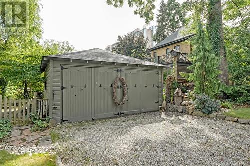 389 Torrance Street, Burlington, ON - Outdoor