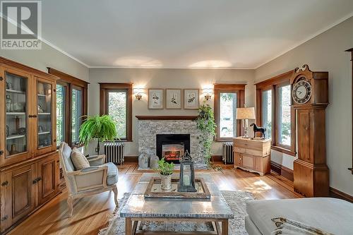 389 Torrance Street, Burlington, ON - Indoor Photo Showing Living Room With Fireplace