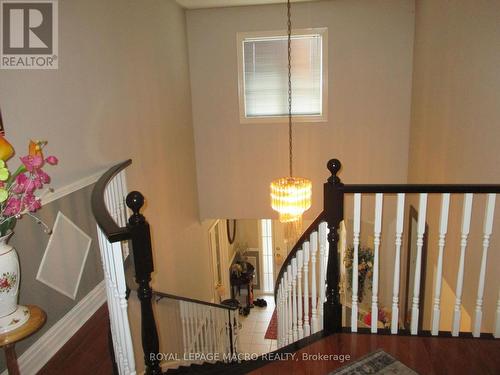 22 Resolute Drive, Hamilton, ON - Indoor Photo Showing Other Room