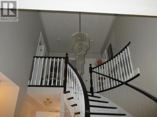 22 Resolute Drive, Hamilton, ON - Indoor Photo Showing Other Room