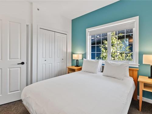 511-1971 Harbour Dr, Ucluelet, BC - Indoor Photo Showing Bedroom