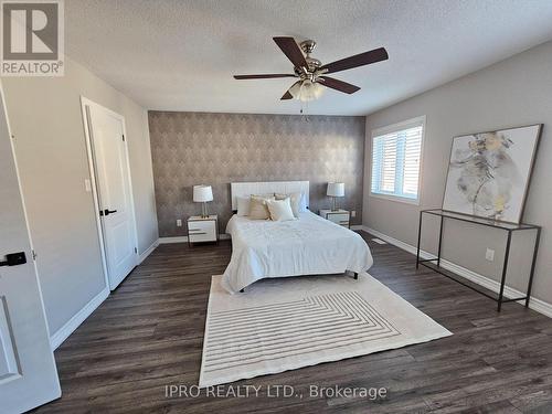 3339 Moses Way, Burlington, ON - Indoor Photo Showing Bedroom