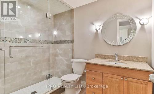 3339 Moses Way, Burlington, ON - Indoor Photo Showing Bathroom