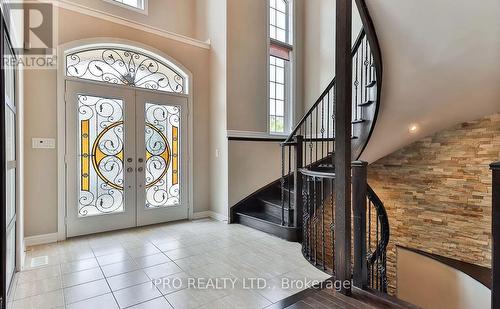 3339 Moses Way, Burlington, ON - Indoor Photo Showing Other Room