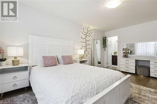 75 Meadowridge Street, Kitchener, ON - Indoor Photo Showing Bedroom