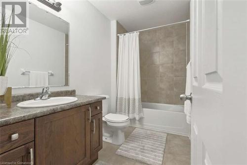 75 Meadowridge Street, Kitchener, ON - Indoor Photo Showing Bathroom