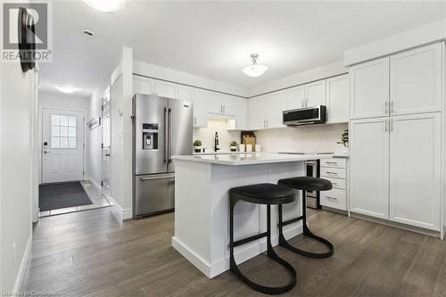 75 Meadowridge Street, Kitchener, ON - Indoor Photo Showing Kitchen With Stainless Steel Kitchen With Upgraded Kitchen