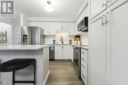 75 Meadowridge Street, Kitchener, ON - Indoor Photo Showing Kitchen With Stainless Steel Kitchen With Upgraded Kitchen