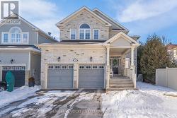 520 CRESSWELL COURT E  Ottawa, ON K2S 0K9