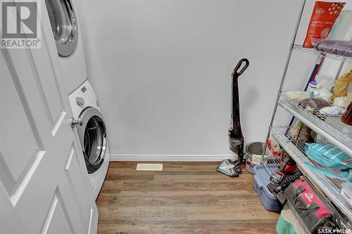 1937 Atkinson Street, Regina, SK - Indoor Photo Showing Laundry Room