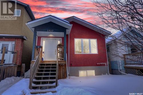 1937 Atkinson Street, Regina, SK - Outdoor With Deck Patio Veranda