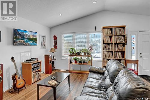 1937 Atkinson Street, Regina, SK - Indoor Photo Showing Living Room