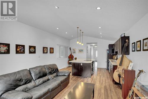 1937 Atkinson Street, Regina, SK - Indoor Photo Showing Living Room