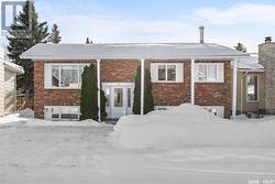 426 Crean LANE  Saskatoon, SK S7J 3X4