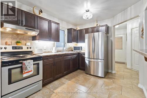 162 Chesley Avenue, London, ON - Indoor Photo Showing Kitchen