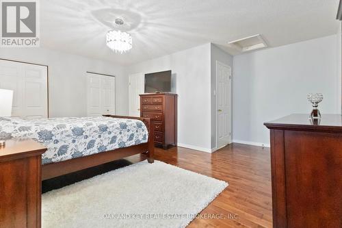 162 Chesley Avenue, London, ON - Indoor Photo Showing Bedroom