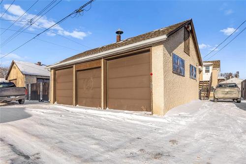 776 Stella Avenue, Winnipeg, MB - Outdoor With Exterior