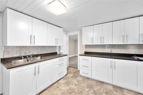 776 Stella Avenue, Winnipeg, MB - Indoor Photo Showing Kitchen With Double Sink