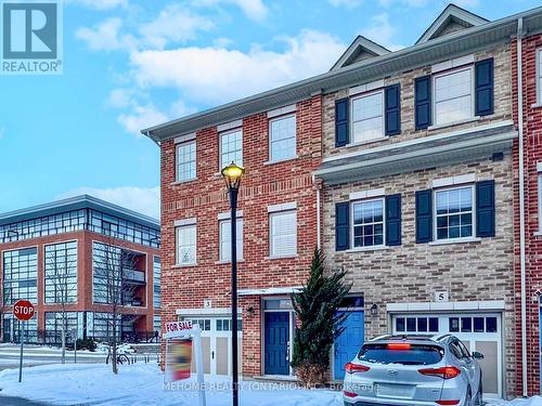 3 Hyde Park Mews, Kitchener, ON - Outdoor With Facade