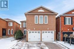 1078 WINDSOR HILL BOULEVARD  Mississauga, ON L5V 1P4