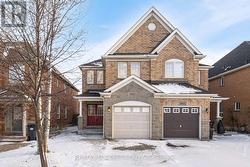 3902 SKYVIEW STREET  Mississauga, ON L5M 8A4