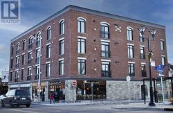 302 - 6 GROVE AVENUE  Ottawa, ON K1S 3A6