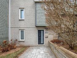 44 5913 Gainsborough Place  Halifax, NS B3K 5R8