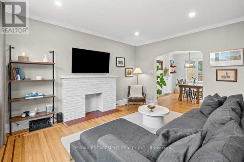 92 Graham Avenue S, Hamilton, ON - Indoor Photo Showing Living Room With Fireplace