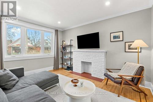 92 Graham Avenue S, Hamilton, ON - Indoor Photo Showing Living Room With Fireplace