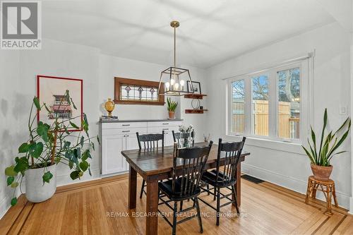 92 Graham Avenue S, Hamilton, ON - Indoor Photo Showing Dining Room