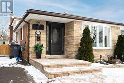 3442 OAKGLADE CRESCENT  Mississauga, ON L5C 1X5