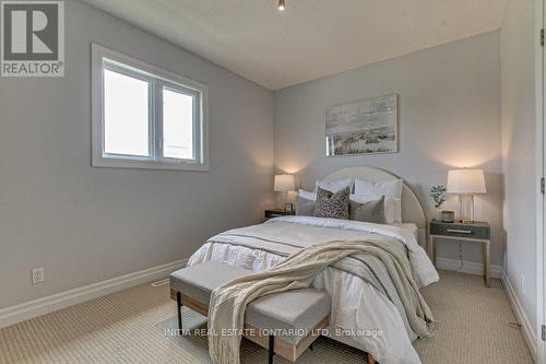 1499 Healy Road, London, ON - Indoor Photo Showing Bedroom