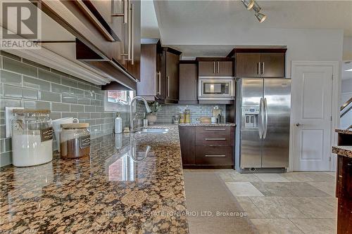 1499 Healy Road, London, ON - Indoor Photo Showing Kitchen