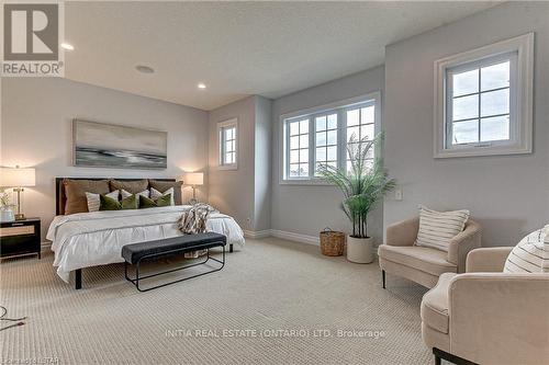 1499 Healy Road, London, ON - Indoor Photo Showing Bedroom