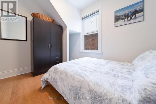 560 Grosvenor Street, London, ON - Indoor Photo Showing Bedroom