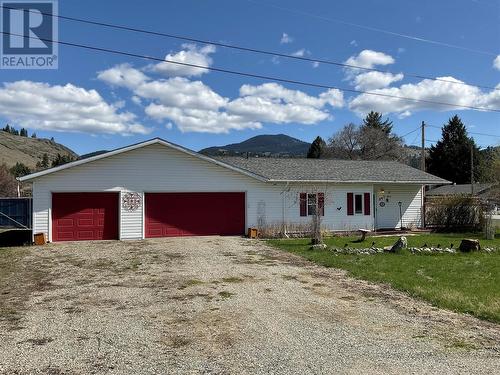 547 Eighth Avenue, Midway, BC - Outdoor