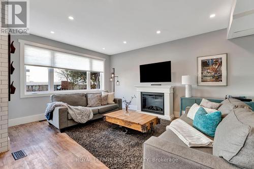 53 Woodbine Crescent, Hamilton, ON - Indoor Photo Showing Living Room With Fireplace