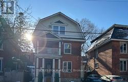 82 FIFTH AVENUE  Ottawa, ON K1S 2M7