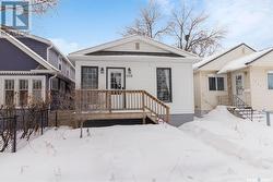 1231 B AVENUE N  Saskatoon, SK S7L 1G4