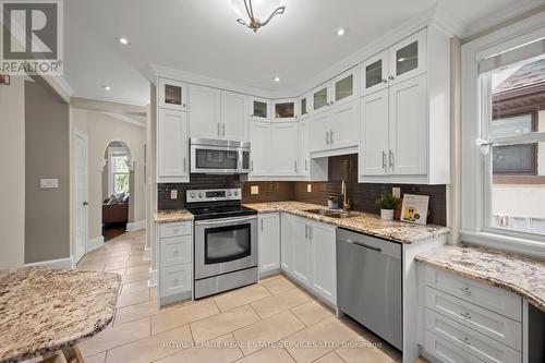 407 Aberdeen Avenue, Hamilton, ON - Indoor Photo Showing Kitchen With Stainless Steel Kitchen With Double Sink