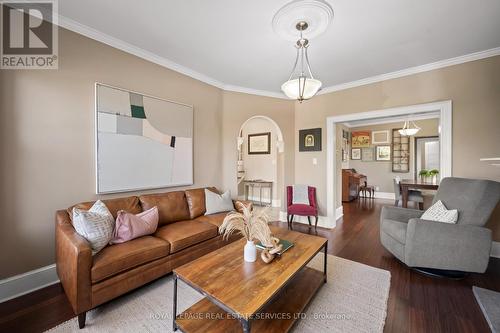 407 Aberdeen Avenue, Hamilton, ON - Indoor Photo Showing Living Room