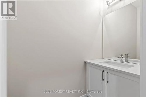 Lot 23 Ayrshire Avenue, London South (South V), ON -  Photo Showing Bathroom