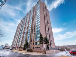 2114-155 Hillcrest Ave  Mississauga, ON L5B 3Z2