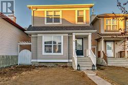 34 Prestwick Place SE  Calgary, AB T2Z 4P4