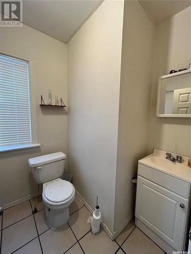 1263 Cameron Street, Regina, SK - Indoor Photo Showing Bathroom