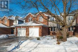 72 TRUMP AVENUE  Ottawa, ON K2C 4A4